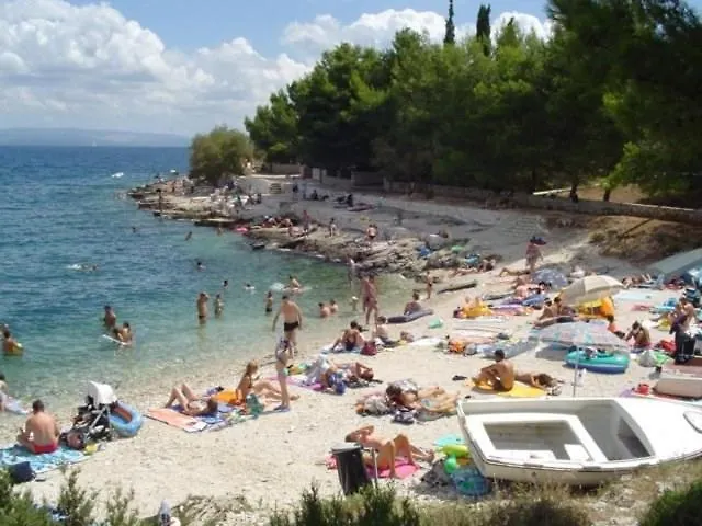 In Okrug Gornji With Sea View, Terrace, Air Conditioning, Wifi 5069-4 特罗吉尔