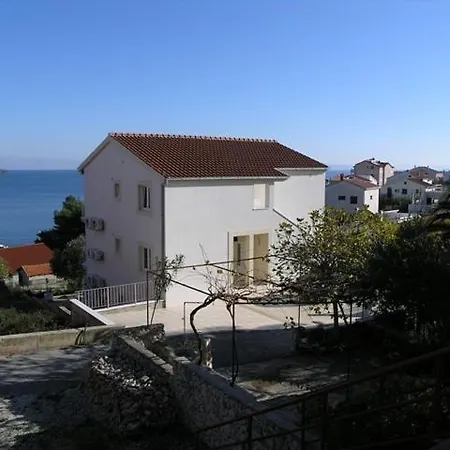In Okrug Gornji With Sea View, Terrace, Air Conditioning, Wifi 5069-4 Lejlighed *