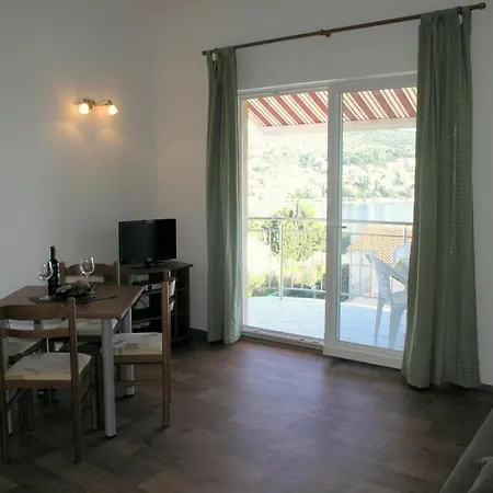 In Okrug Gornji With Sea View, Terrace, Air Conditioning, Wifi 5069-4