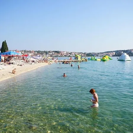 In Okrug Gornji With Sea View, Terrace, Air Conditioning, Wifi 5069-4 Apartament *