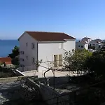 In Okrug Gornji With Sea View, Terrace, Air Conditioning, Wifi 5069-4 דירה *