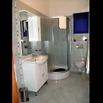 In Okrug Gornji With Sea View, Terrace, Air Conditioning, Wifi 5069-4 טרוגיר